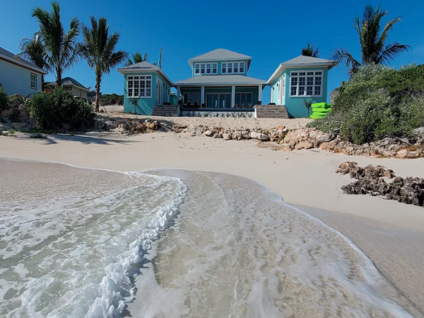 Luxurious Oceanfront Villa in Exuma - Perfect Island Retreat